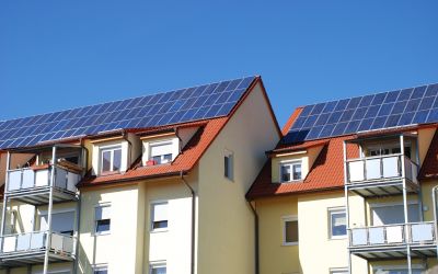 Die Bruttogesamtfläche der installierten Solarkollektoren erreichte 709.000 m², (Foto: AdobeStock - Wolfgang Cibura 6552232)