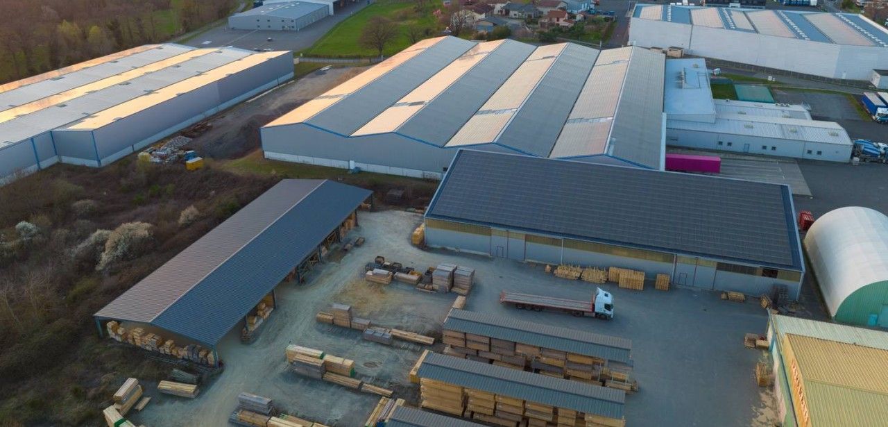 BUILDINX 2024: Neue Fachmesse für Logistik- und (Foto: AdobeStock 567707265 bilanol)