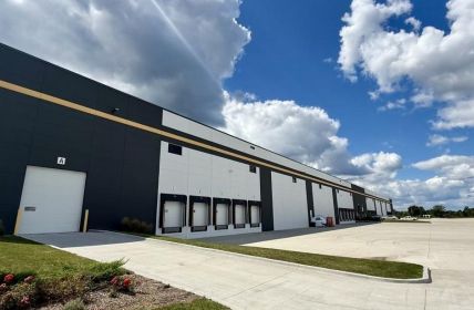 L.I.T. und PALFINGER eröffnen modernes Ersatzteillogistikzentrum in Huntley (Foto: L.I.T. AG)