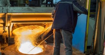 Die Eisengießerei Schultz modernisiert Schmelztechnik mit energieeffizientem Induktions-Tiegelofen (Foto: Eisengießerei Theodor Schultz GmbH & Co. KG)