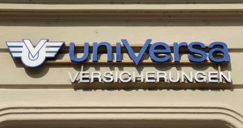 uniVersa verlegt traditionsreichen Firmensitz nach Kohlenhof Nürnberg bis (Foto: AdobeStock - Dennis - 428204161)