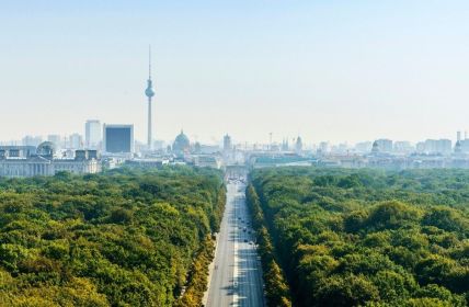 Neukölln ergreift Maßnahmen gegen ungenehmigt vermietete Wohnungen im (Foto: AdobeStock - marcus_hofmann - 122998518)