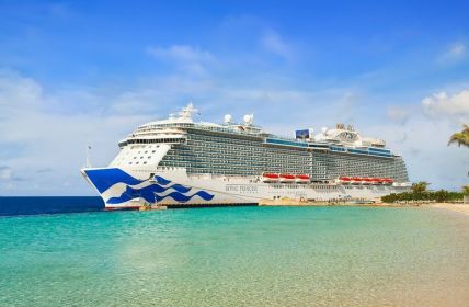 Princess Cruises bestellt drei neue Voyager Class-Schiffe bei (Foto: AdobeStock - NAN - 300398351)