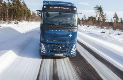 Volvo Trucks führt erste Straßentests mit reinen Wasserstoffmotor (Foto: Volvo Group Trucks Central Europe GmbH)