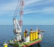Vattenfall installiert erstes Transition Piece im Windpark Nordlicht (Foto: DEME - Nordlicht Sea Installer 3)
